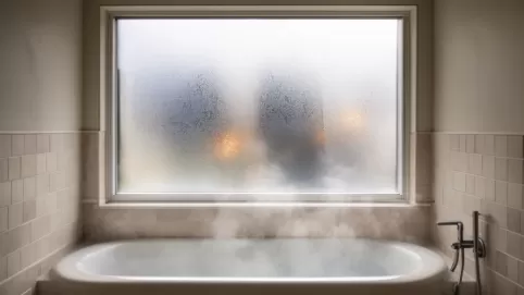 Jaka folia na okno do łazienki